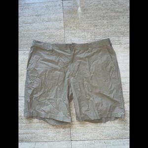 Columbia Chino Shorts Mens 40 Beige Flat Front Casual 10" Inseam Light Weight‎